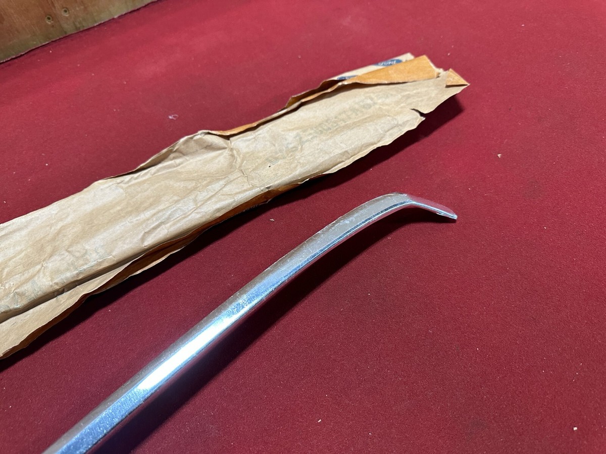 NOS 1977-1979 Ford Thunderbird Roof Trim Molding D7SZ