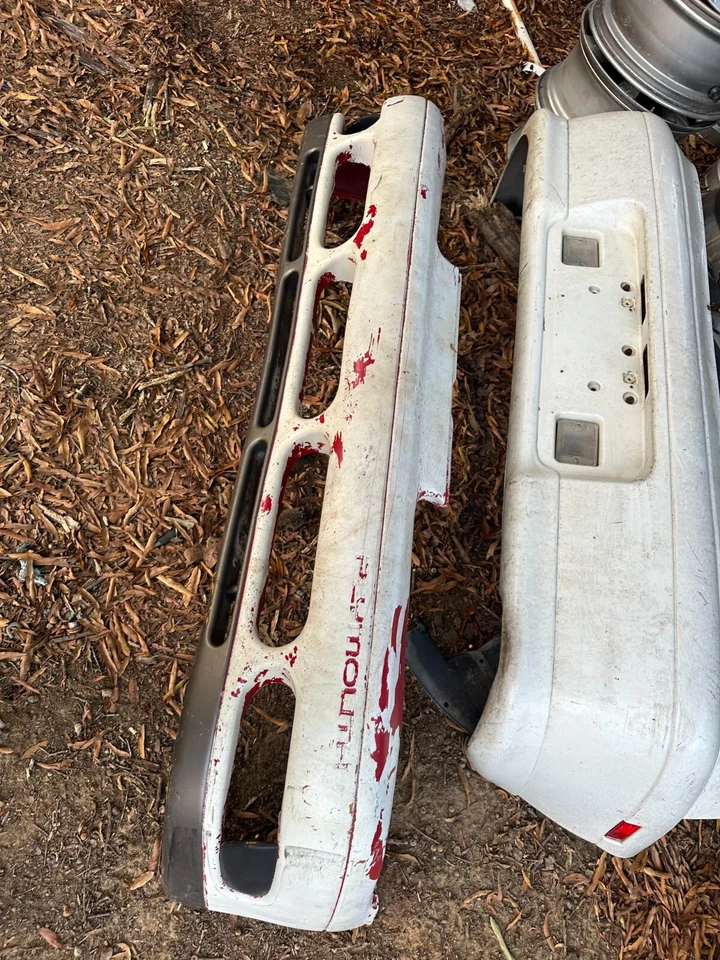 92-94 Plymouth Laser 1G 1GB OEM CUBIERTA DE PARACHOQUES DELANTERO Foto 3 de 4