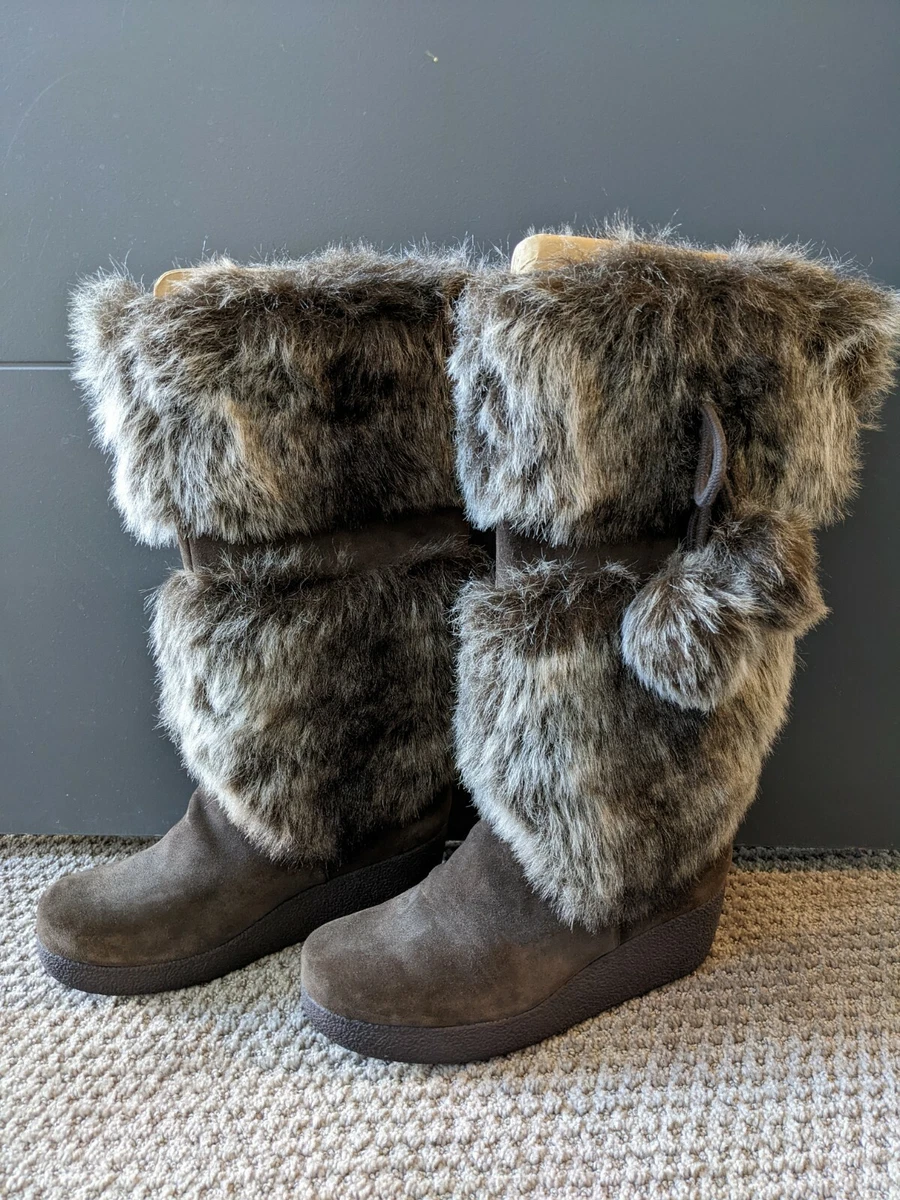 Report Effie Y2K Suede Platform Boots With Fur Size 8