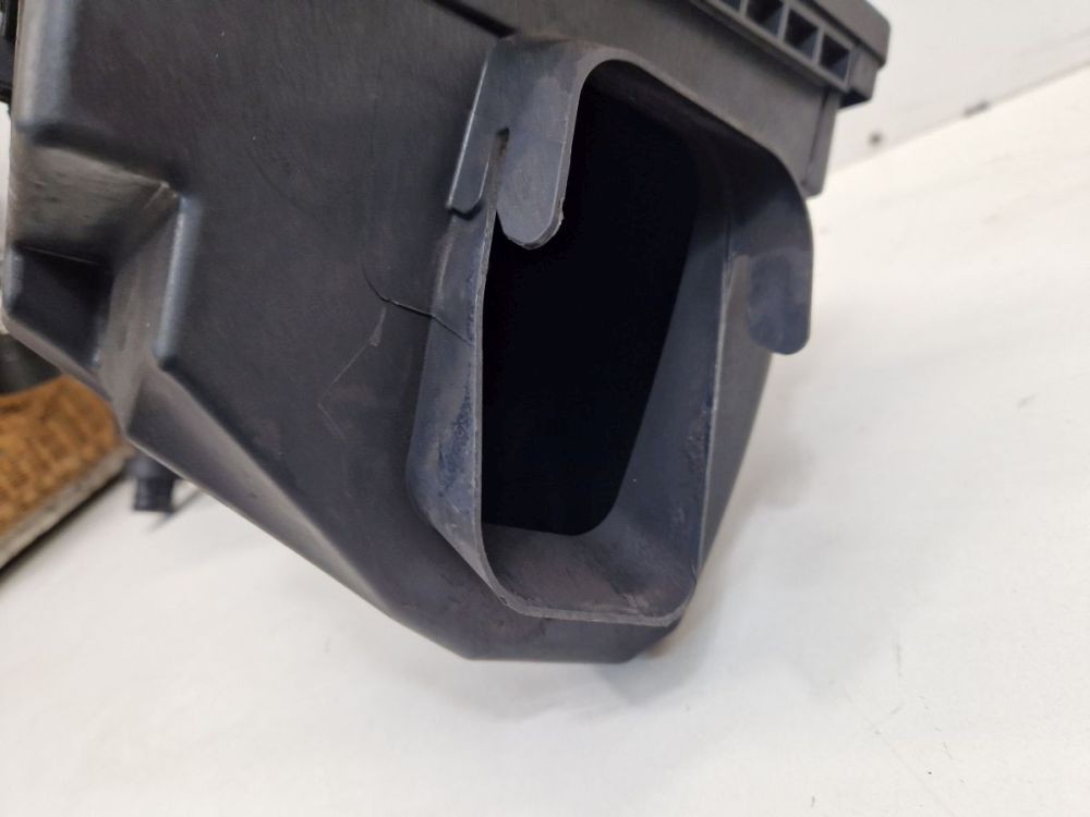 Air Filter Housing Box N47D20C Fits for BMW 1 (F20) 116D 8511655 thumbnail 9