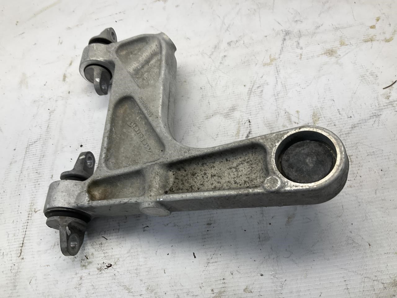 15-17 McLaren 650S Rear Left Driver Upper Control Arm T