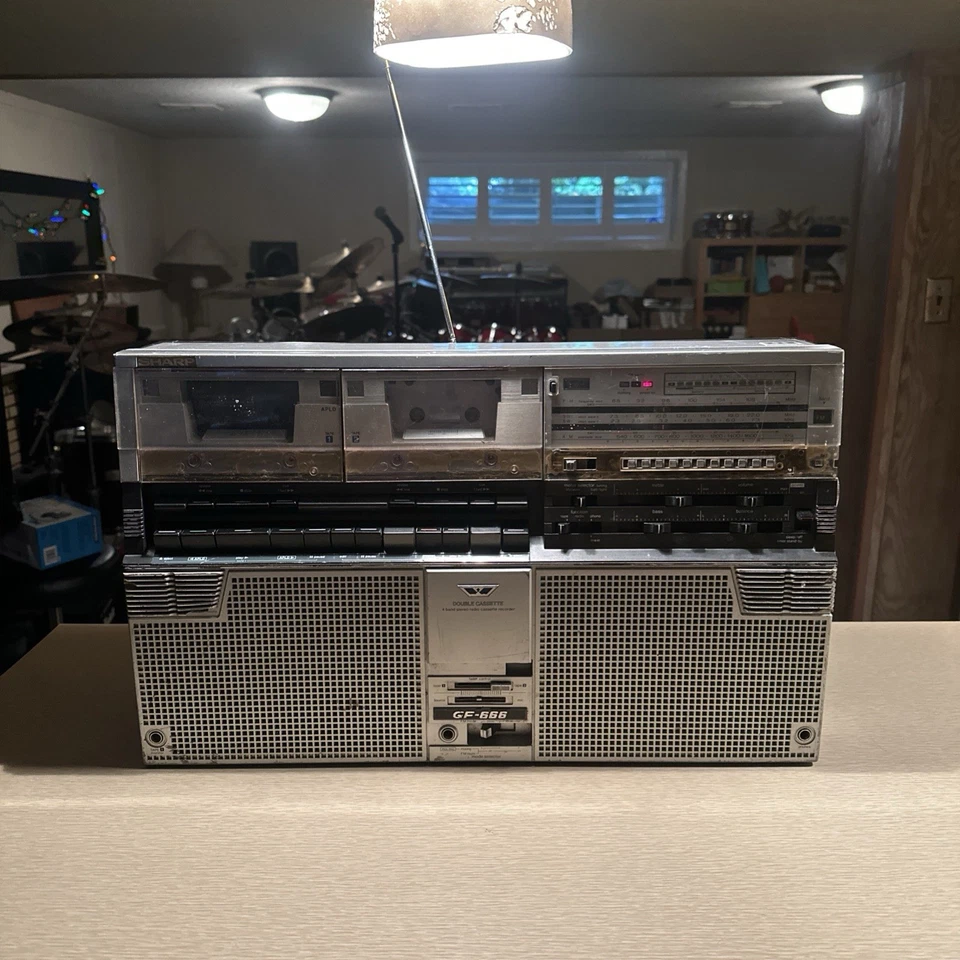Sharp Gf-666 Boombox Cassette Am/Fm Estéreo Ambas Tablas y Radio Totalmente Funcionando🔥 Foto 3 de 4
