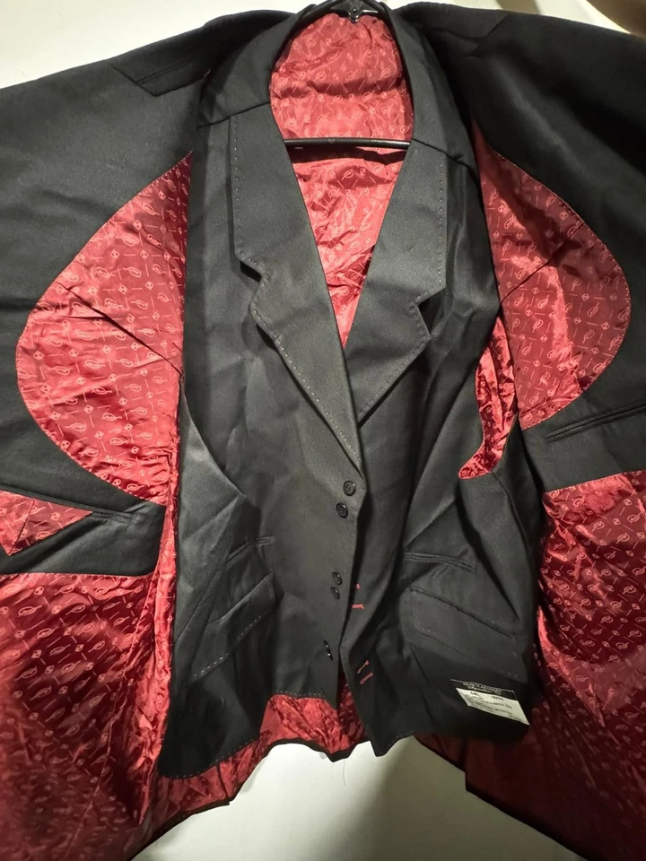Stacy Adams Signature “Frankie S” 2-Piece Suit 54L W50 – Black, Red Lining, New - Image 2 of 4