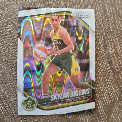 2025 Panini Prizm WNBA - Skylar Diggins-Smith #123 White Seismic Prizm