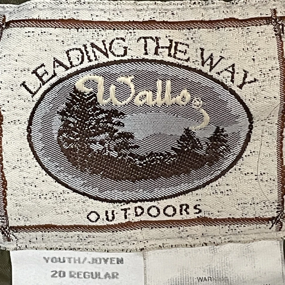 Walls Outdoors Camo Realtree Hardwoods Insulated Coveralls USA Youth Size 20 - Image 3 of 4