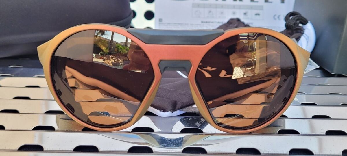 New Oakley CLIFDEN 9440-2356 Sunglasses Matte Red-Gold New Oakley CLIFDEN 9440-2356 Sunglasses Matte Red-Gold