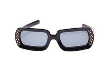 Sonnenbrille Kunststoff schwarz Stra&szlig;dekor links und rechts, graue Scheiben   K5