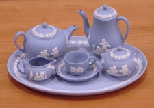 WEDGWOOD MINI / MINIATURE BLUE JASPERWARE 10 PC TEA  COFFEE SET WITH TRAY NEW