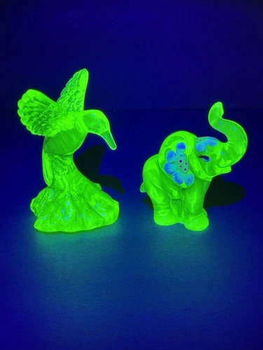Fenton Kiwi Lime Uranium Elephant & Hummingbird