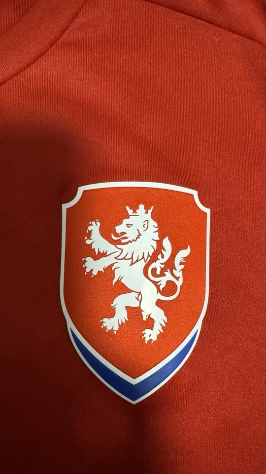 Puma Men's Czech Republic National Team Soccer Jersey Size Large Red Football - Image 3 of 4