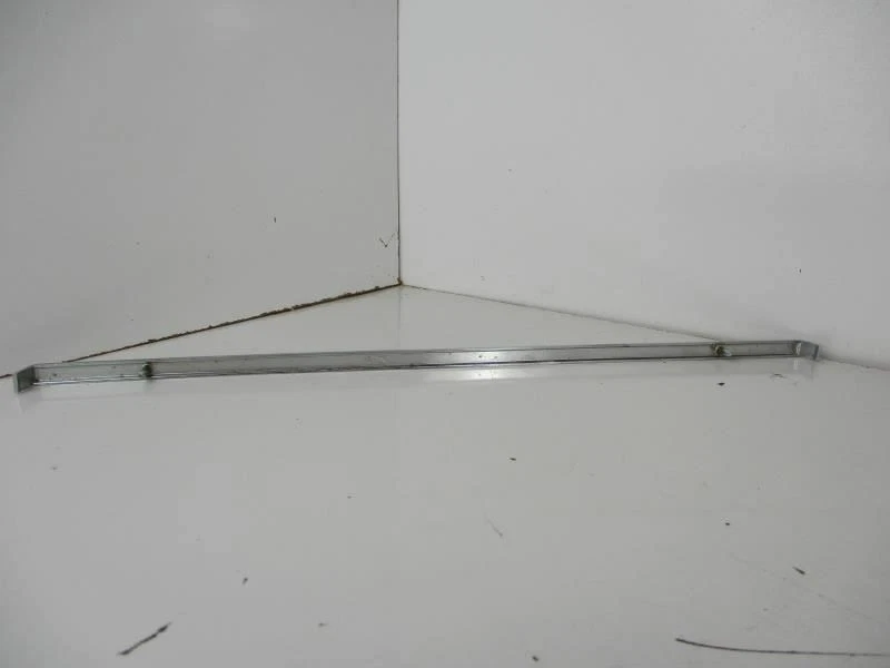 Moldura de luz trasera izquierda conductor sedán 264 75-78 VOLVO 260 SERIES 1952670 Foto 3 de 4