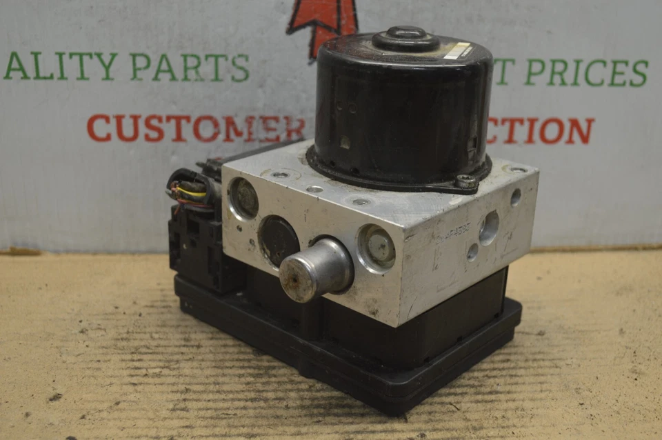 Nissan Titan 2006 ABS control de bomba de freno antibloqueo módulo 47660ZH000 93-14H5 Foto 4 de 4