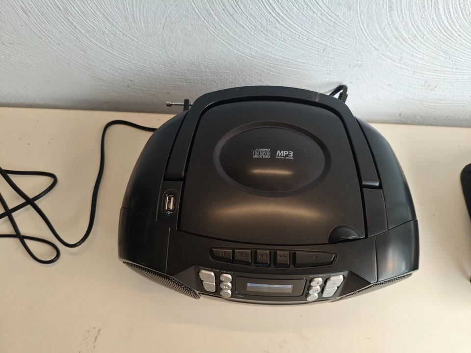 75961DAB-P AA8210 Kassettenradiomit CD -DAB+/UKW-Radio - Boombox - CD-Player-... - Bild 3 von 4