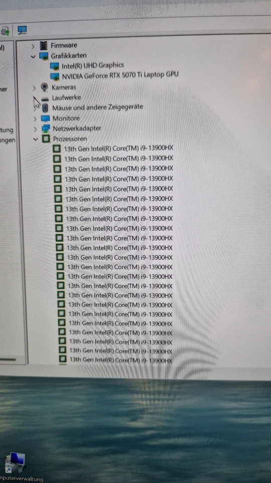 XMG 16 PRO E25 13900HX 5070Ti - Bild 2 von 4