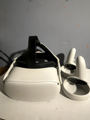 OG Meta Oculus Quest 2 128GB VR Headset - White - (Read Description)
