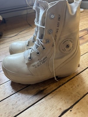 Bata Boots Size 9