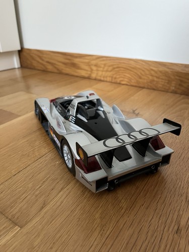 Maisto 1:18 Audi R8R Le mans (1999) sin su caja original - Imagen 4 de 5