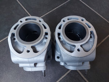 YAMAHA RD500LC RZ500 RZV FRONT CYLINDERS NEW LINERS TO STD BORE