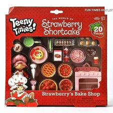 20pc Teeny Tinies Strawberry Shortcake Bake ShopMini Food Playset Collectible