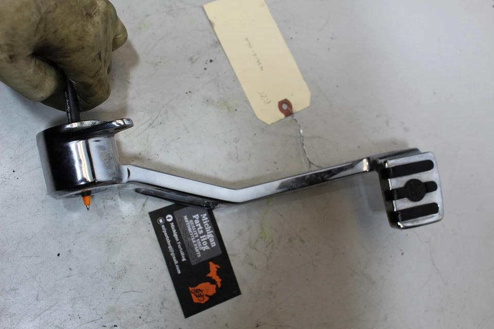 Pedal de palanca de freno Harley OEM Softail ranurado cromado Billet raspado Foto 3 de 4