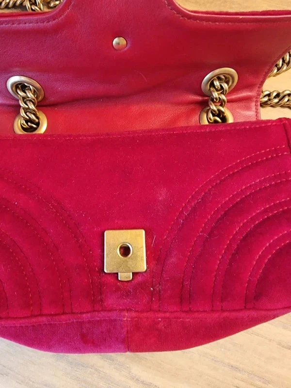 Gucci GG Marmont Matelasse Crossbody Mini Red Velvet- Retail Price 1700 gbp, photo 4 of 5