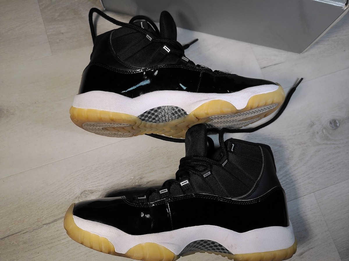 Nike Air Jordan 11 Retro 