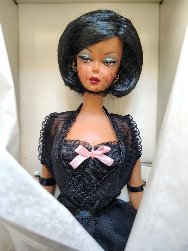 NRFB! Barbie Silkstone Lingerie #5 BFMC Mattel 56120 African American