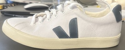 VEJA Unisex T4 Low Top Lace-Up Canvas Athletic Sneakers, Solid White/Blue