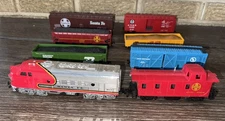BACHMANN #307 SANTA FE F-7 POWERED with Cars & Caboose Ships Same Day Fast!