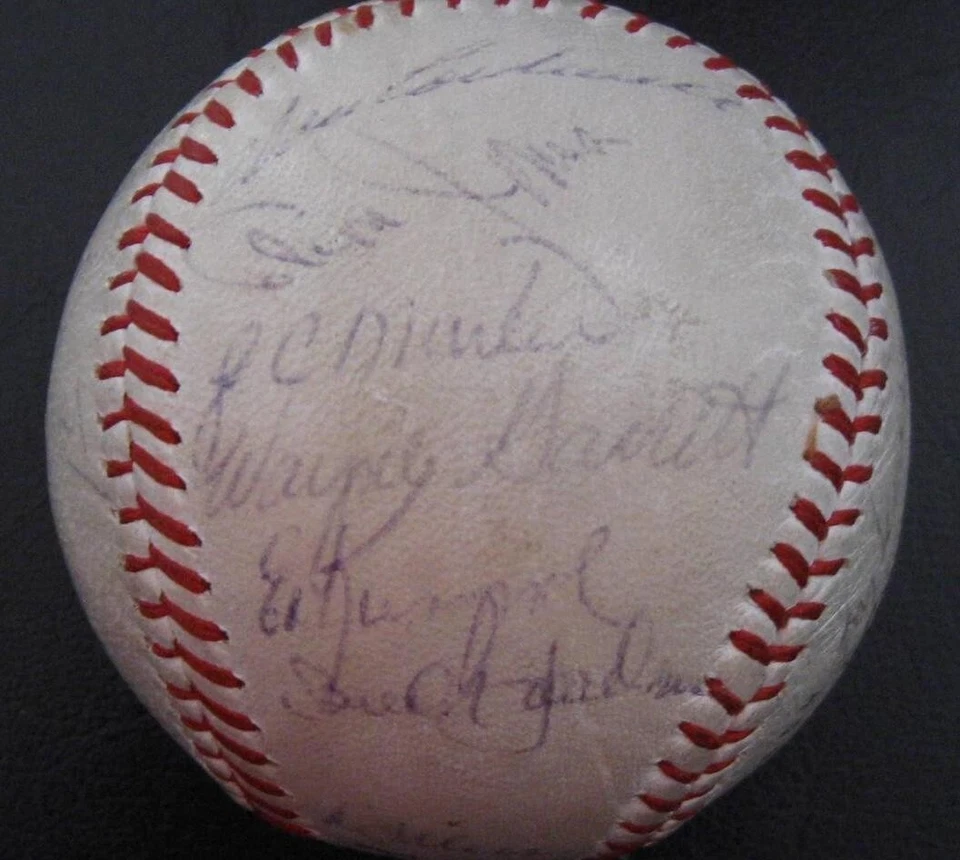 1969 Mets team signed baseball Gil Hodges Nolan Ryan Tom Seaver McGraw +22 (JSA) - Image 3 of 4