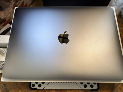 Apple MacBook Air (2018) 256GB SSD i5 8th (A1932) LCD {FMI