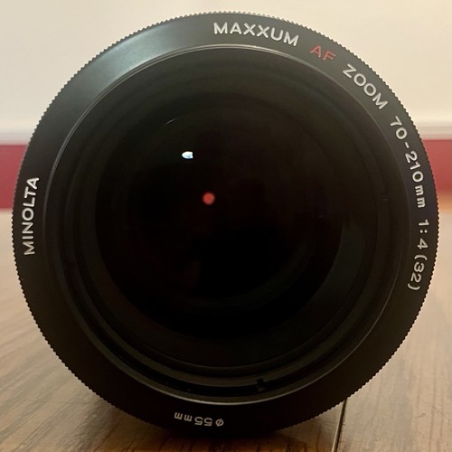New/Unused Minolta Maxxum AF 70-210mm f4 Zoom Lens + Lens Hood Beercan Sony-A - Picture 2 of 8