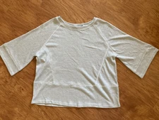 🎄Doe and Rae Anthropologie Top Size  Large Gray