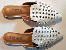 Sandalias CAPE ROBBIN Enny estilo ópalo punta cerrada mulas punta plana talla 6