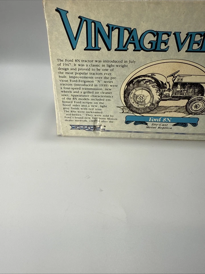 Ertl Ford 8N Tractor Red Loader Vintage Vehicle made USA  1/43 FD-2512-1HEO-R-B - Image 3 of 4