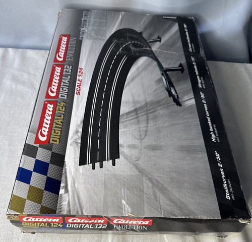 Carrera 20575 R2 High Banked Curve 2/30º slot car track, 6/pk - Picture 9 of 14