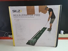 SKLZ ACCELERATOR PRO - Indoor Golf Putting Mat with Auto-Ball Return