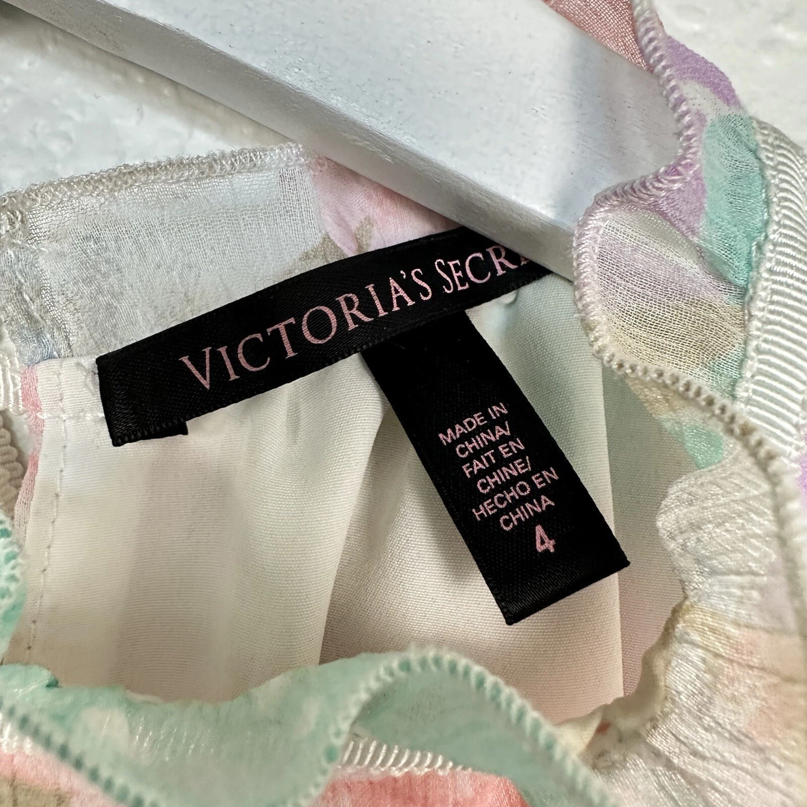 UNDERCOVER Abito floreale Victorias Secret mini pastello ritagliato sul retro con sovrapposizione trasparente taglia 4