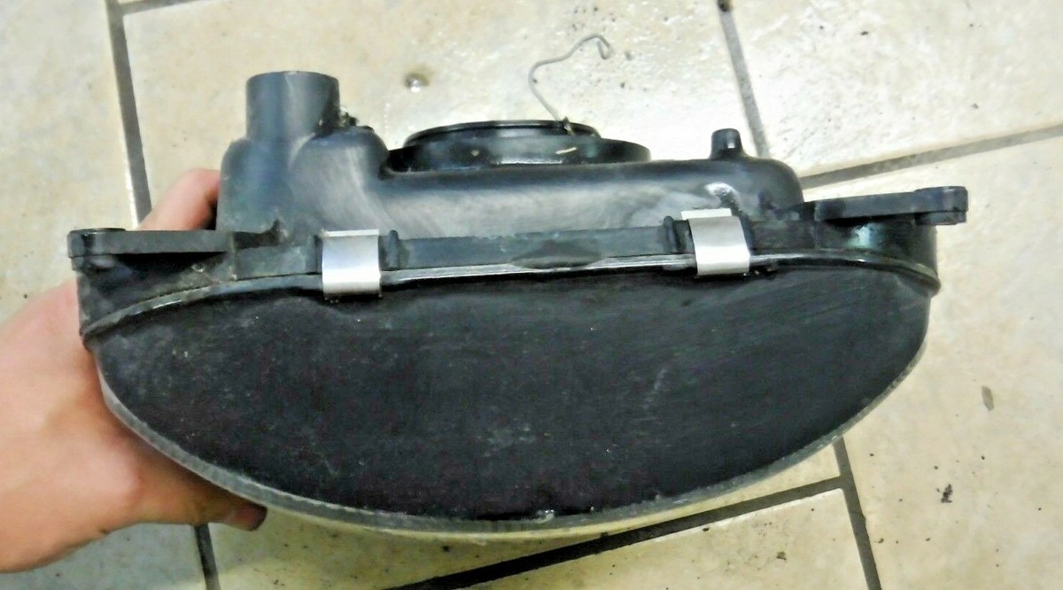 86-87 Kawasaki Ninja ZX-10 A Headlight Lamp Beam A2 23007 86-87 Kawasaki Ninja ZX-10 A Headlight Lamp Beam A2 23007