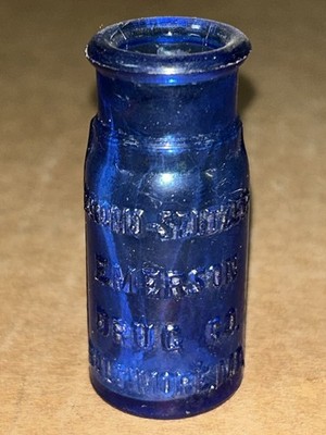 Vintage Bromo Seltzer Emerson Drug Co. Baltimore Cobalt Blue Bottle 2 1/2''