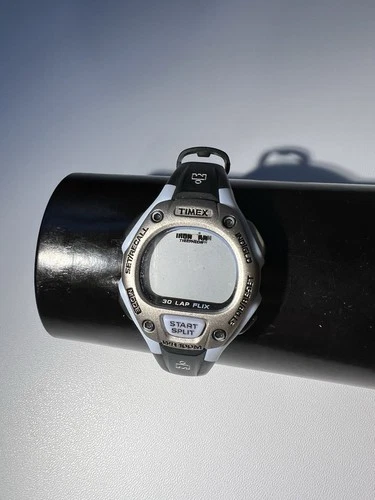 Mens Vintage Timex 33MM Ironman Triathlon CR2025 100M Water Resist Indiglo Watch