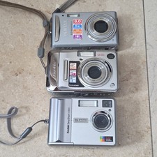 Pentax Optio V20, Fujifilm FinePix A500, Kodak EasyShare C530 Digital Camera Lot