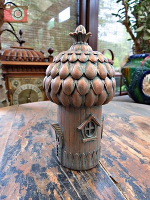 SCHÖNES PIXIE- ODER FEENHAUS, ein bisschen Quacksalber. Charmant & schrullig für Haus/Garten.
