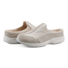 Woman's Clogs Easy Spirit Traveltime 90