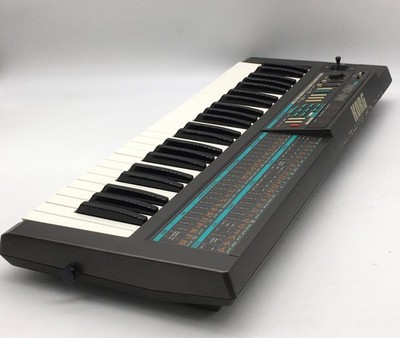 Excellent】 KORG POLY-800 Analog Polyphonic Synthesizer 49-Key w