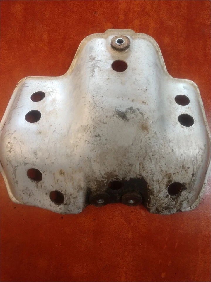 Kawasaki KLR250 1985 skid pan Foto 2 de 4