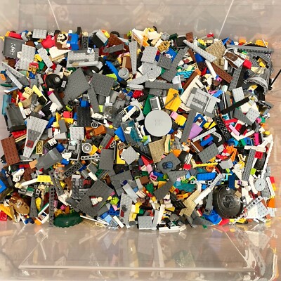LEGO Konvolut 1kg Kiloware  Platten Räder Bausteine und weiteres, ca. 700 Teile