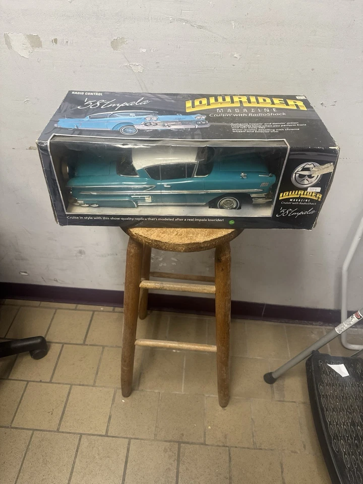 '58 Chevy Impala Lowrider Magazine Model RC Car Radio Shack No Box No Remote - Image 4 of 4