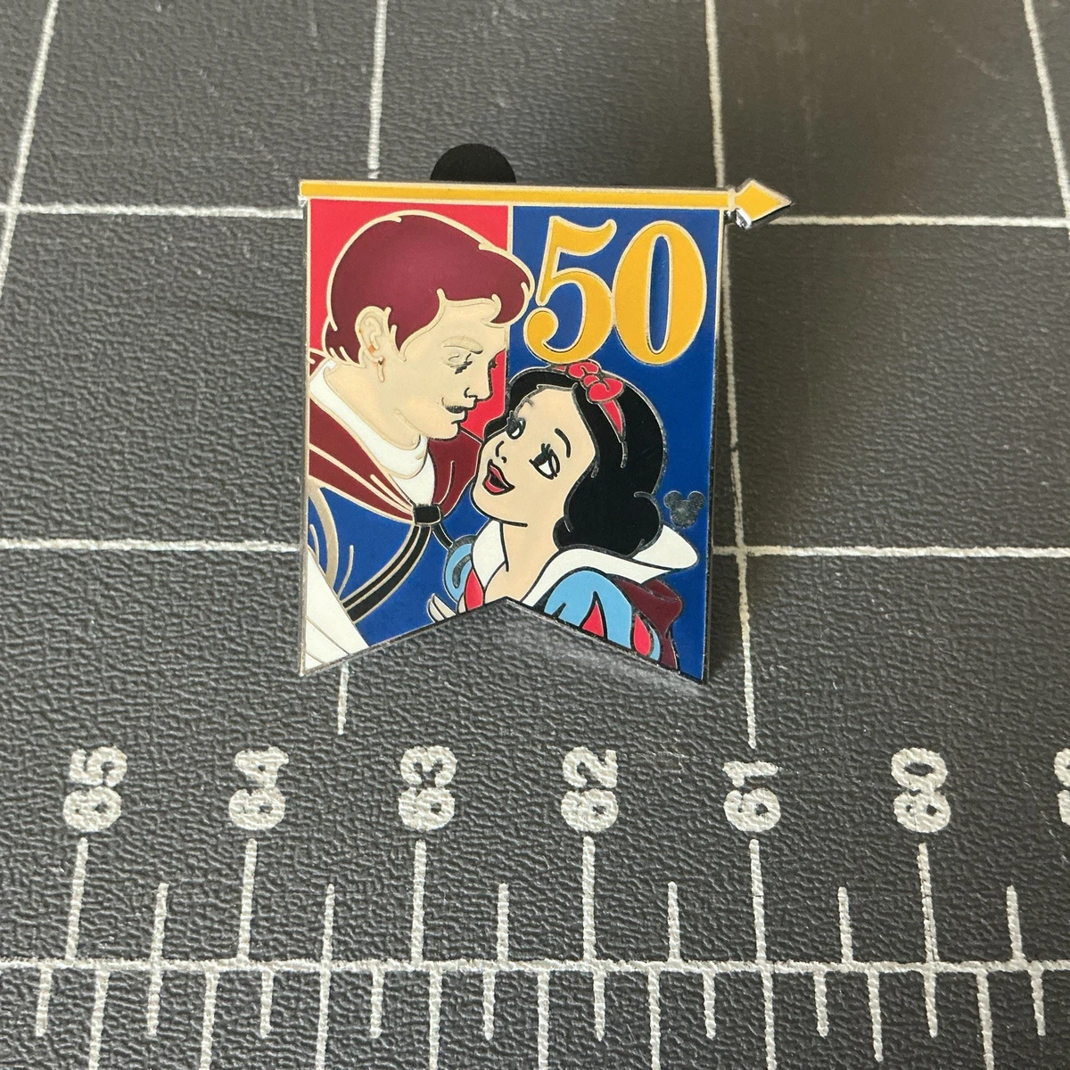 25+ 2006 Disney Cast Member Exclusive Pins, Patches & Buttons