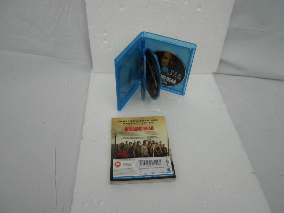 The walking dead the complete four season region 2 blu ray - Image 4 of 4
